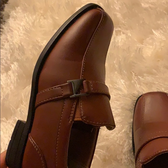 Shoes - Picture 4 of 4